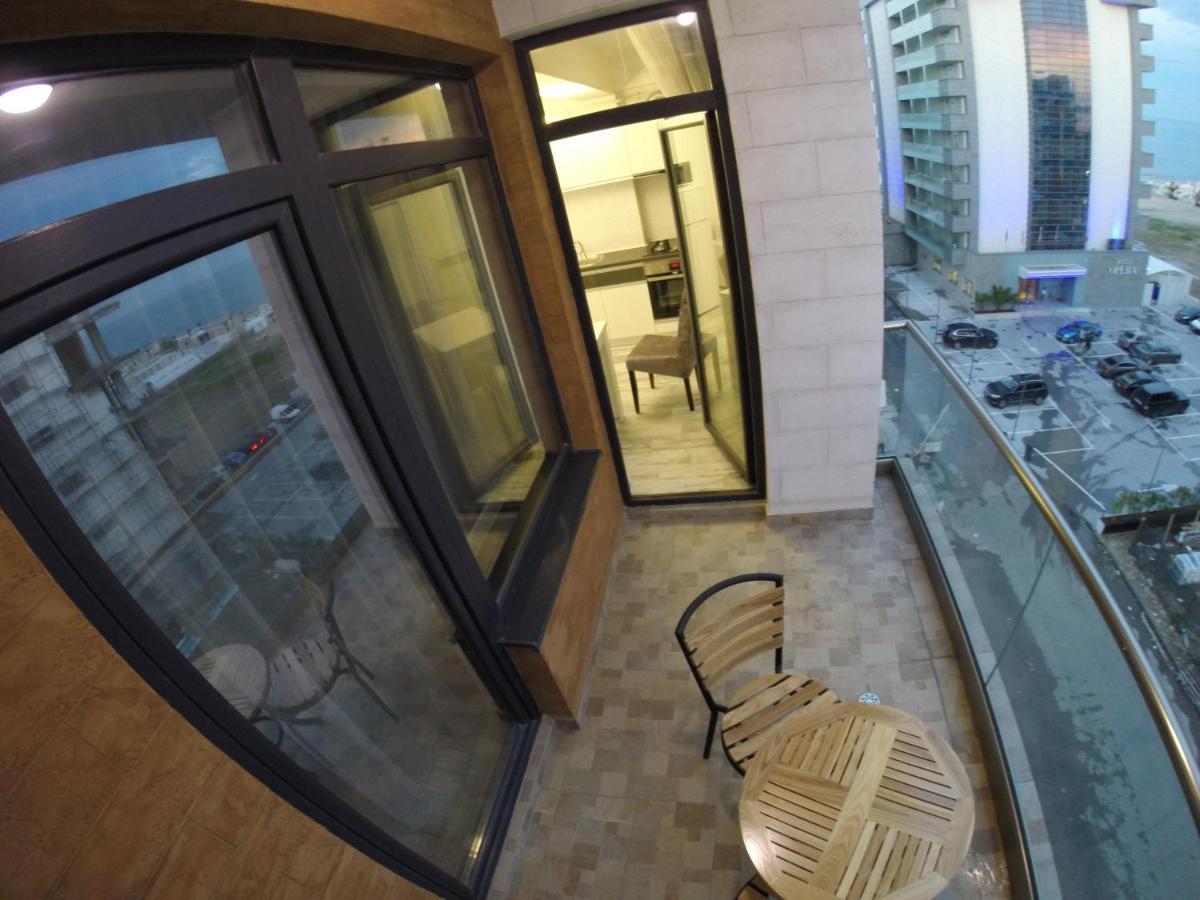 911 Cazare Mamaia Luaran gambar