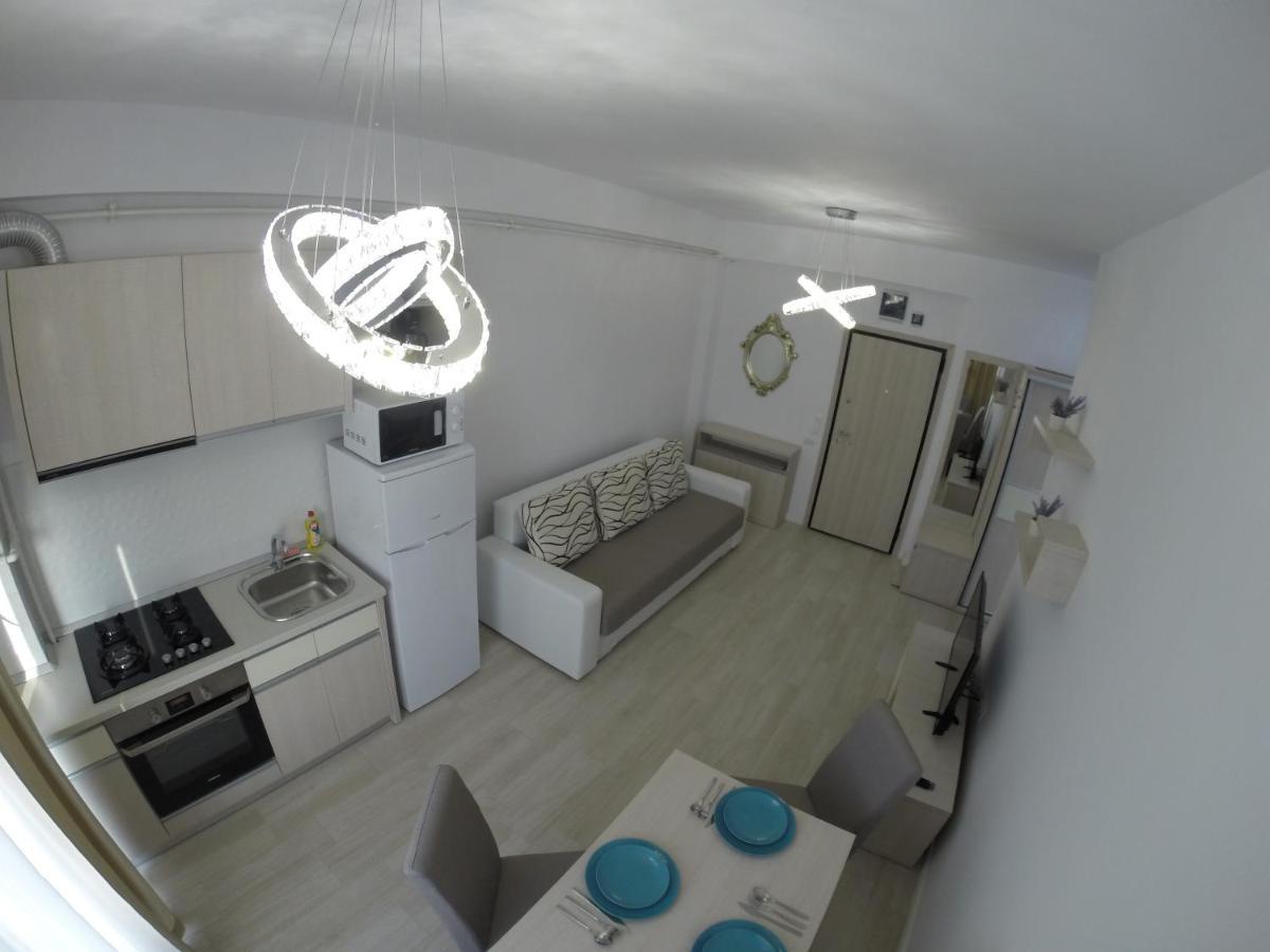 911 Cazare Mamaia Luaran gambar